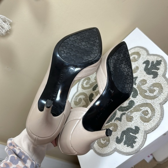 Tan Kelly and Katie pointed toe heels - Picture 10 of 10